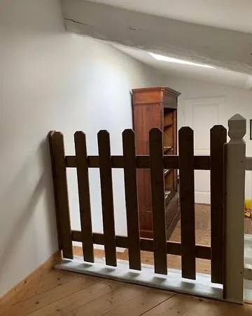 Du Logis De La Roche - Niort - *